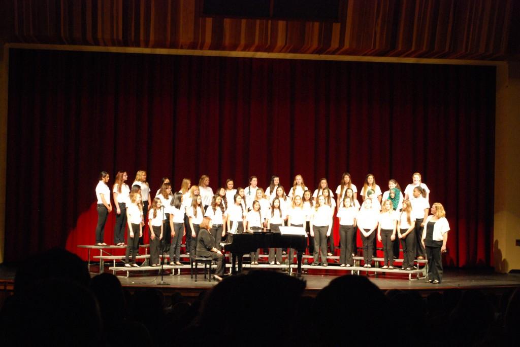 Madrigals Welcomes Citrus Hills Choir Students