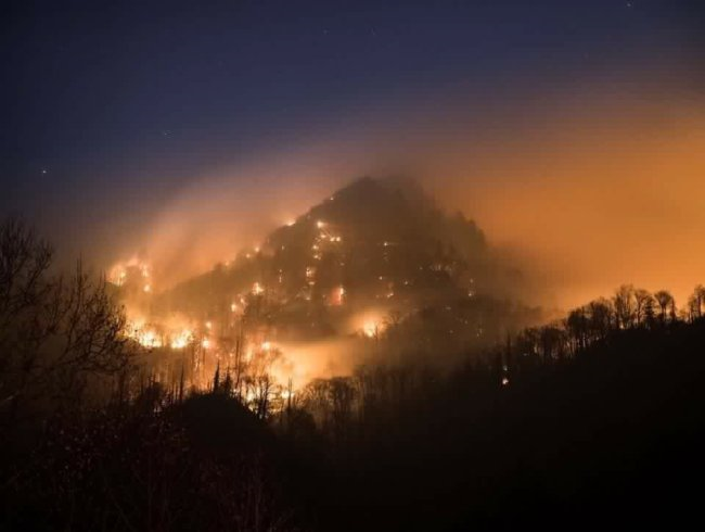 Fire Rages War on Tennessee