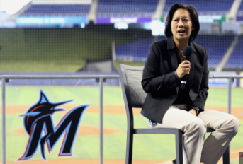 https://www.cnn.com/2023/10/16/sport/kim-ng-leaves-miami-marlins-mlb-spt-intl/index.html