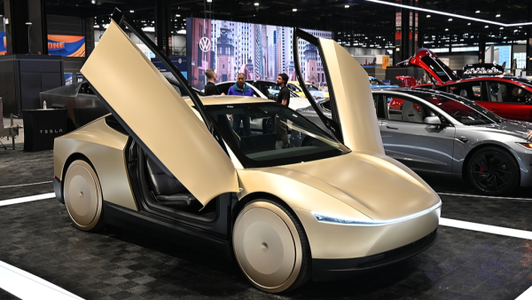 Tesla’s New Cybercab Has No Steering Wheel, No Pedals, and Unfinished AI Software